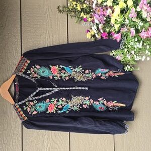 Johnny Was Tunic Black Split Neck Peasant Top Peacock Floral Embroidery L